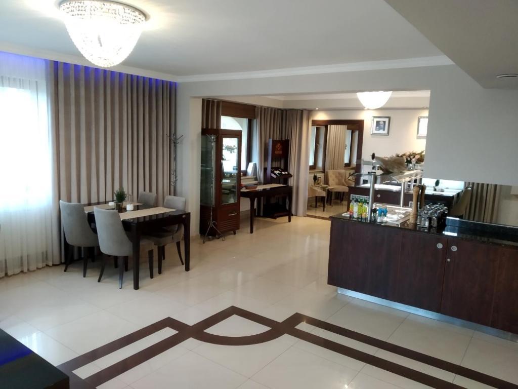 Hotel & Spa Bialy Dom Przyszowice Esterno foto